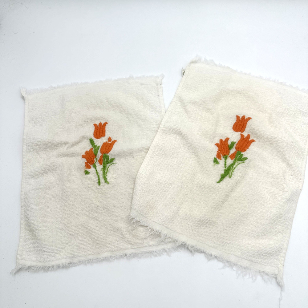 Vintage Set Hand Tea Dish Towel 70s MCM Trophy Cannon Mills Floral Fringe Embroi
